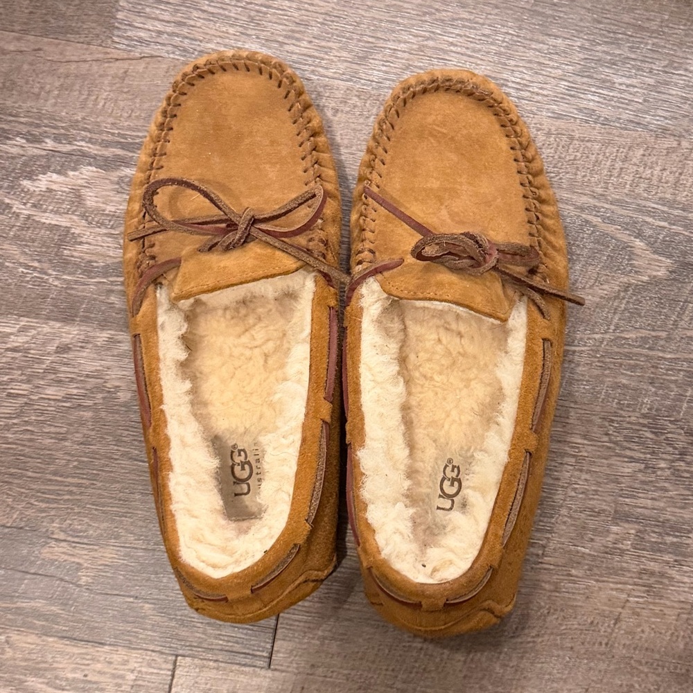UGG women’s size 8 moccasins